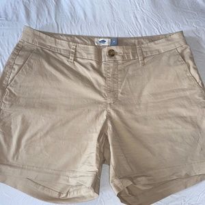 GREAT PAIR OF KHAKI SHORTS